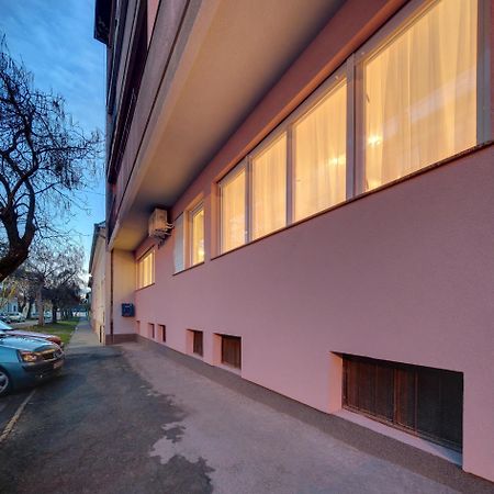 Apartment Osijek-Tvrda Exterior photo